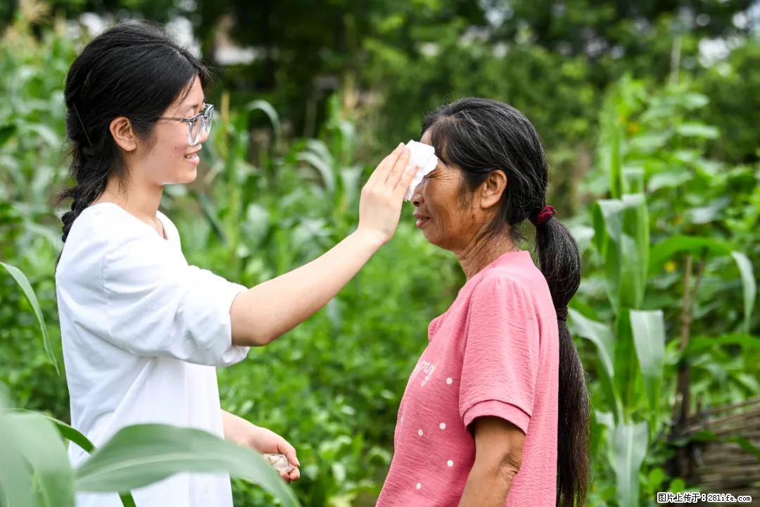 全网追的“扁担女孩”，找了一份暑假工，时薪12元 - 阿拉尔生活资讯 - 阿拉尔28生活网 ale.28life.com